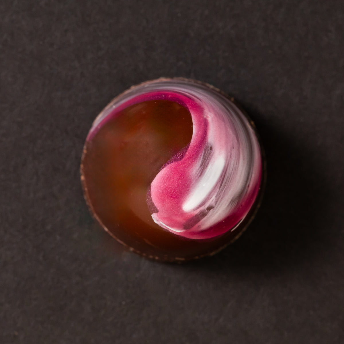 Strawberries & Cream Bonbon
